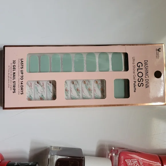 lot of 16 nail polishes and 1 nail strips - Picture 2 of 5